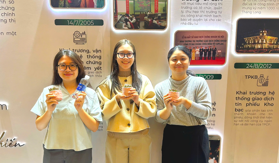 Hơn 600kg pin cũ được thu gom, lan tỏa thông điệp sống xanh trong công sở Hơn 600kg pin cũ được thu gom, lan tỏa thông điệp sống xanh trong công sở