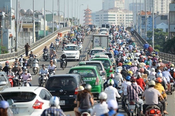 Xe ô tô sản xuất từ 2017 phải đạt chuẩn khí thải Euro 3 vào tháng 3/2026