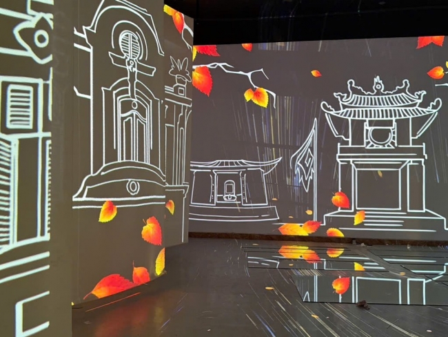 Khai mạc không gian triển lãm số “Hà Nội rạng rỡ - Ánh sáng và Di sản”