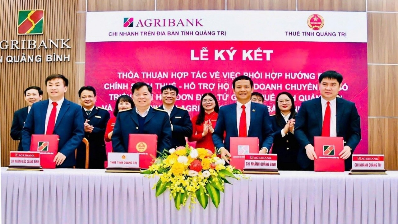 Thuế tỉnh Quảng Trị hợp tác với Agribank hỗ trợ hộ kinh doanh chuyển đổi số