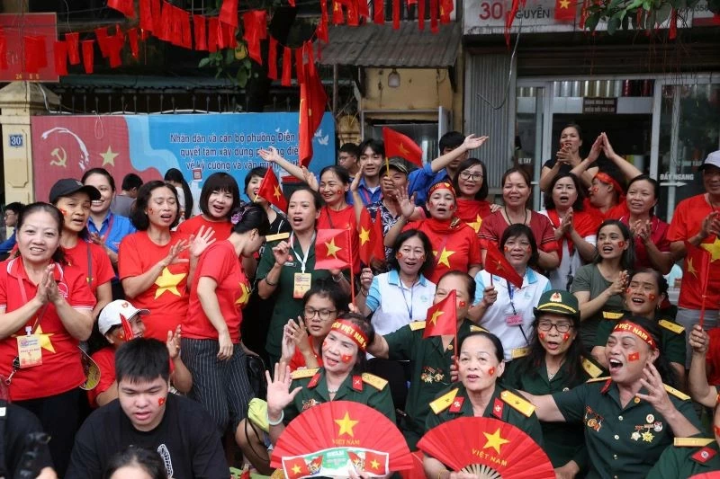 Tặng quà người có công, đối tượng an sinh xã hội dịp Đại hội Đảng XIV và Tết Bính Ngọ 2026 Tặng quà người có công, đối tượng an sinh xã hội dịp Đại hội Đảng XIV và Tết Bính Ngọ 2026