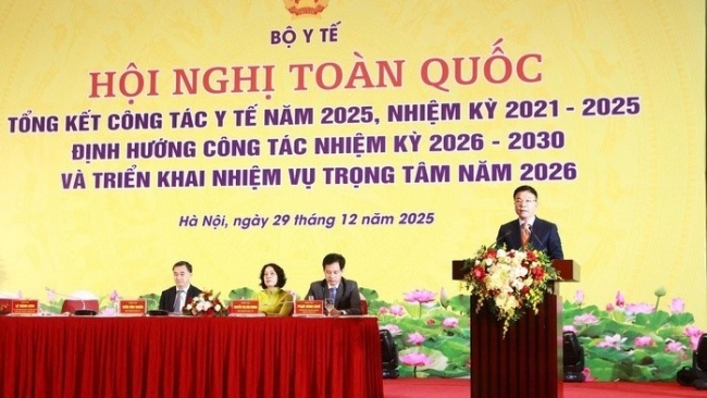 Phó Thủ tướng Lê Thành Long: Tháo gỡ nhiều “điểm nghẽn” trong lĩnh vực y tế