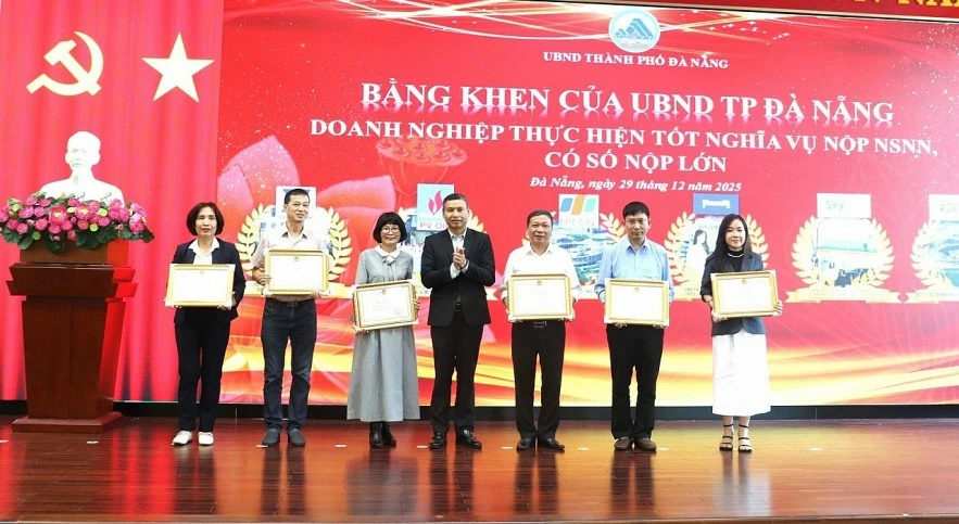 Thuế TP. Đà Nẵng thu ngân sách năm 2025 ước đạt 55.100 tỷ đồng Thuế TP. Đà Nẵng thu ngân sách năm 2025 ước đạt 55.100 tỷ đồng