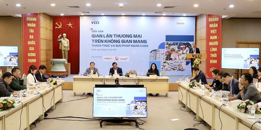 Siết chặt buôn lậu, gian lận thương mại, hàng giả trên không gian mạng