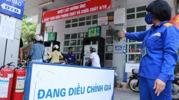 Giá xăng ngày mai dự báo có thể tiếp tục giảm từ 80 - 280 đồng/lít