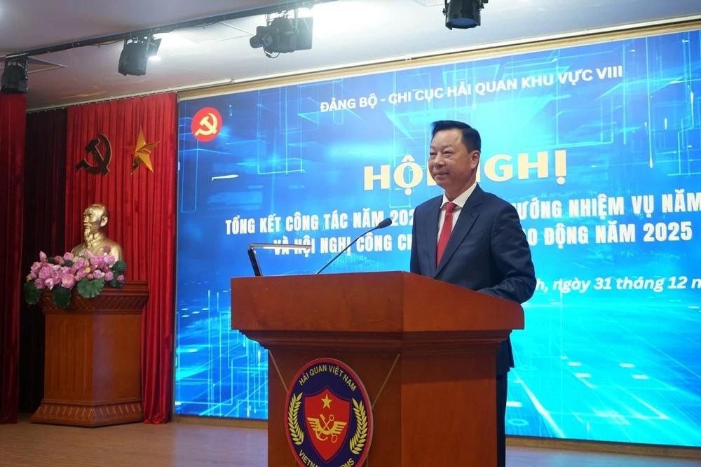 Chi cục Hải quan Khu vực VIII phấn đầu thu ngân sách vượt 17.500 tỷ đồng trong năm 2026 Chi cục Hải quan Khu vực VIII phấn đầu thu ngân sách vượt 17.500 tỷ đồng trong năm 2026