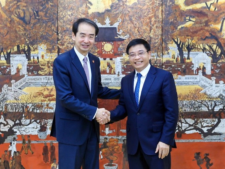 Bộ trưởng Nguyễn Văn Thắng tiếp đại sứ Trung Quốc tại Việt Nam Hà Vĩ