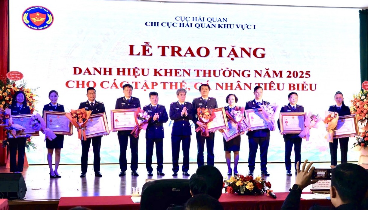 Hải quan khu vực I: Dấu ấn năm 2025, đón nhận nhiều phần thưởng cao quý