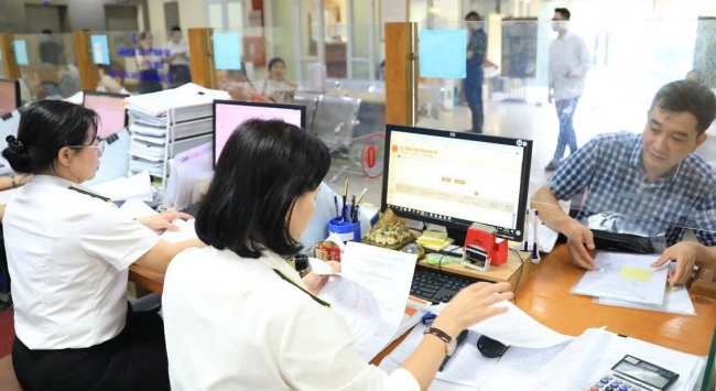 Hà Nội: Thu ngân sách lần đầu vượt mốc trên 600 nghìn tỷ đồng