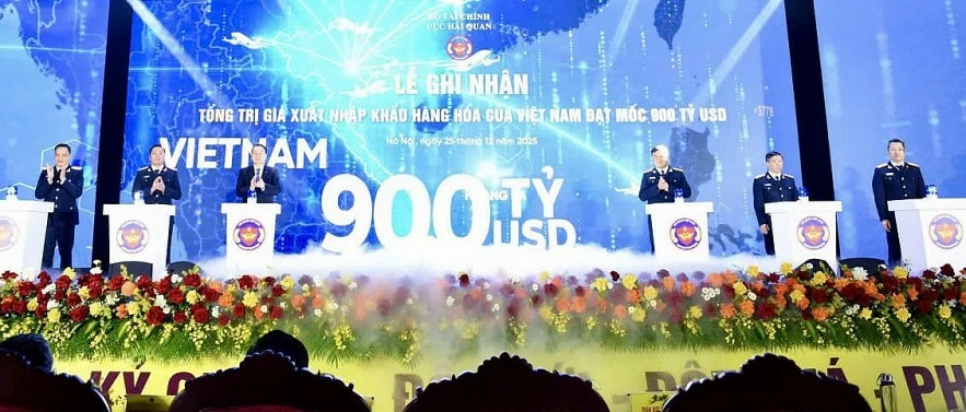 Hải quan số - đòn bẩy cho xuất, nhập khẩu hàng hóa tăng trưởng kỷ lục Hải quan số - đòn bẩy cho xuất, nhập khẩu hàng hóa tăng trưởng kỷ lục