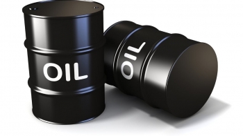 Ngày 3/1: Giá dầu thế giới tiếp tục giảm gần 2%
