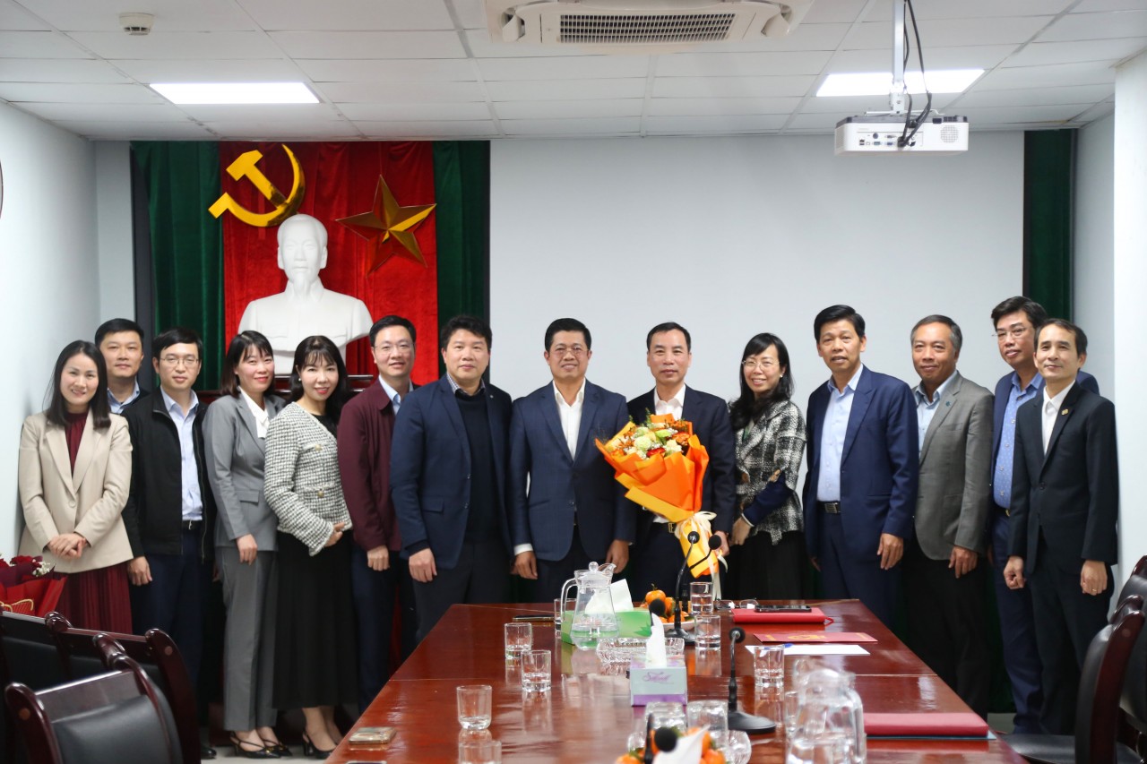 Điều động, bổ nhiệm ông Ngô Chí Tùng giữ chức Phó Tổng Biên tập Báo Tài chính - Đầu tư Điều động, bổ nhiệm ông Ngô Chí Tùng giữ chức Phó Tổng Biên tập Báo Tài chính - Đầu tư