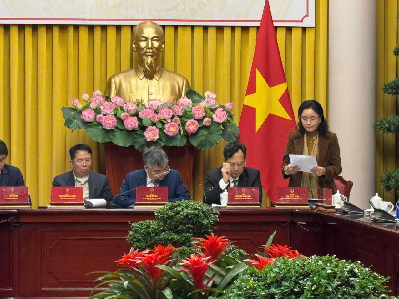 Mở rộng không gian, tạo điều kiện phát triển kinh tế báo chí Mở rộng không gian, tạo điều kiện phát triển kinh tế báo chí