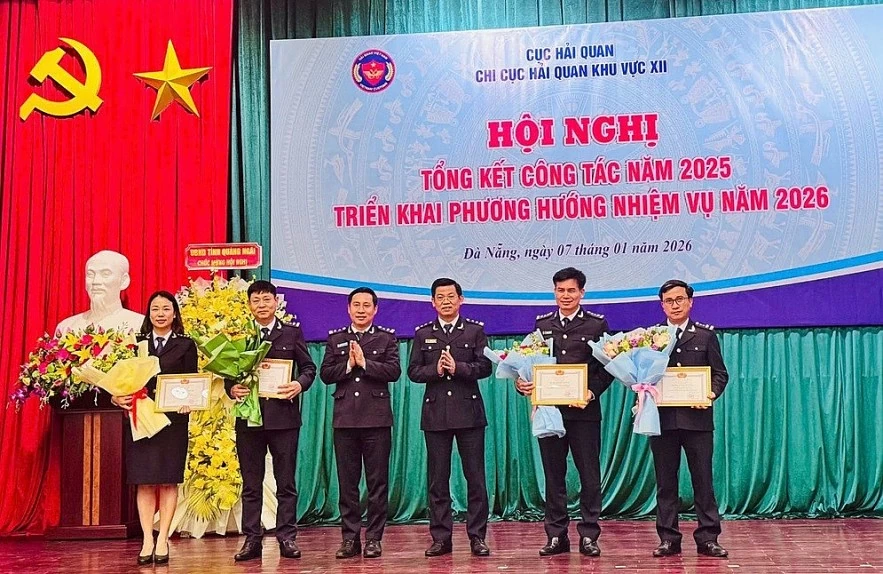 Năm 2026, Chi cục Hải quan khu vực XII phấn đấu thu ngân sách nhà nước đạt 18.100 tỷ đồng Năm 2026, Chi cục Hải quan khu vực XII phấn đấu thu ngân sách nhà nước đạt 18.100 tỷ đồng