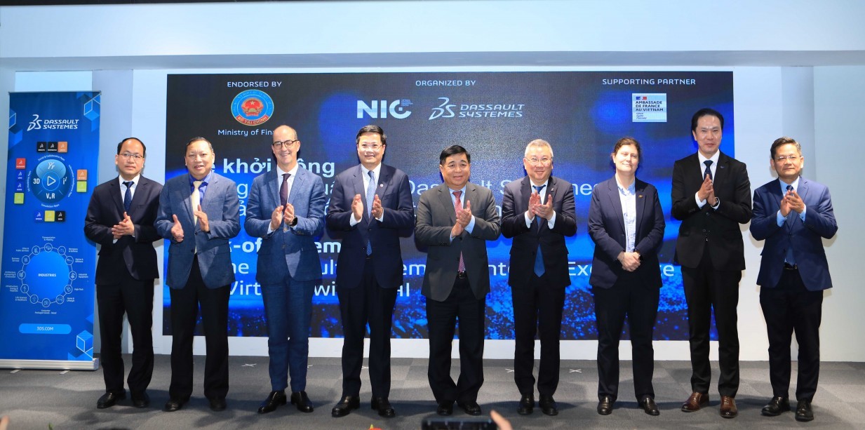 Đổi mới sáng tạo: Từ nền tảng bản sao số đến phát triển các ngành công nghệ chiến lược