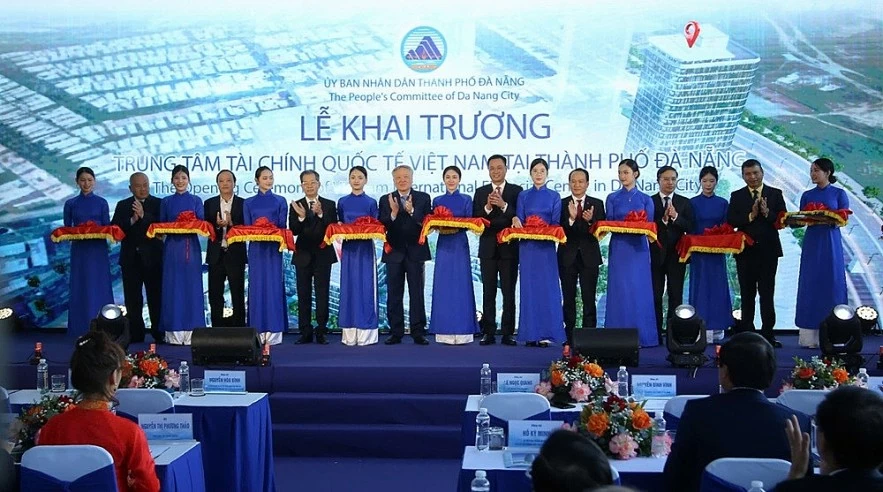 Trung tâm tài chính quốc tế tại TP. Đà Nẵng chính thức đi vào hoạt động Trung tâm tài chính quốc tế tại TP. Đà Nẵng chính thức đi vào hoạt động