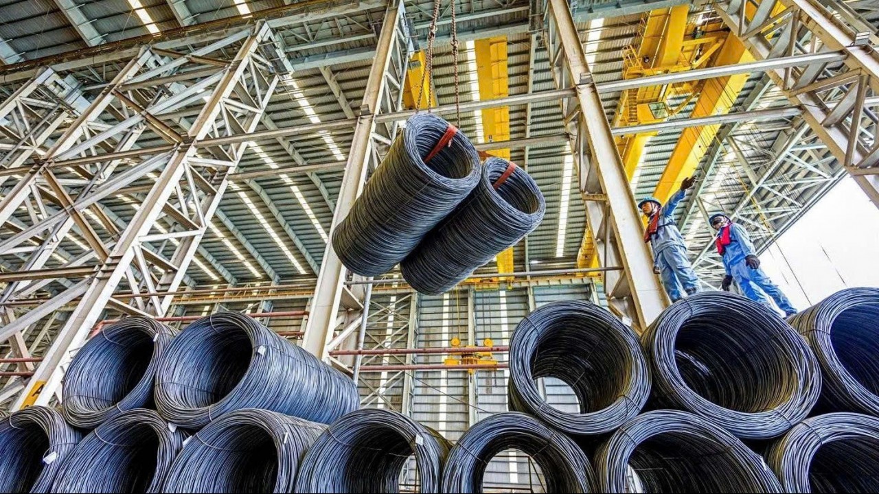 Ngày 11/1: Giá thép và quặng sắt kết thúc tuần khởi sắc