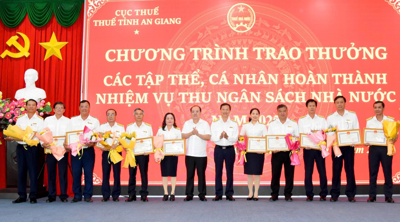 Thu ngân sách vượt 13,2% dự toán, Thuế An Giang “lên dây cót” cho kế hoạch năm 2026 Thu ngân sách vượt 13,2% dự toán, Thuế tỉnh An Giang “lên dây cót” cho kế hoạch năm 2026