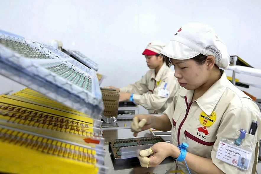 Tăng trưởng xuất khẩu bứt phá, mở dư địa lớn cho năm 2026 Tăng trưởng xuất khẩu bứt phá, mở dư địa lớn cho năm 2026