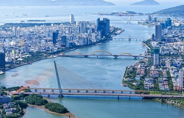 Chủ tịch Đà Nẵng yêu cầu xử lý dứt điểm cơ sở nhà, đất dôi dư sau sắp xếp bộ máy