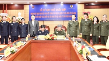 Hải quan ký quy chế đẩy mạnh chuyển đổi số, tạo thuận lợi qua cửa khẩu