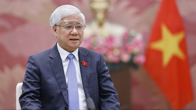 Tiến tới Đại hội XIV của Đảng: Đổi mới tư duy trong xây dựng và tổ chức thực thi pháp luật