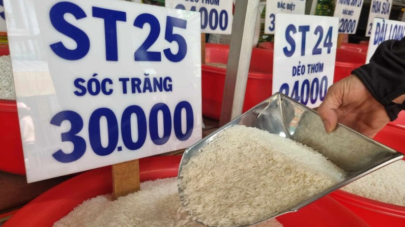 Ngày 16/1: Giá một số mặt hàng gạo xuất khẩu tăng, lúa ổn định