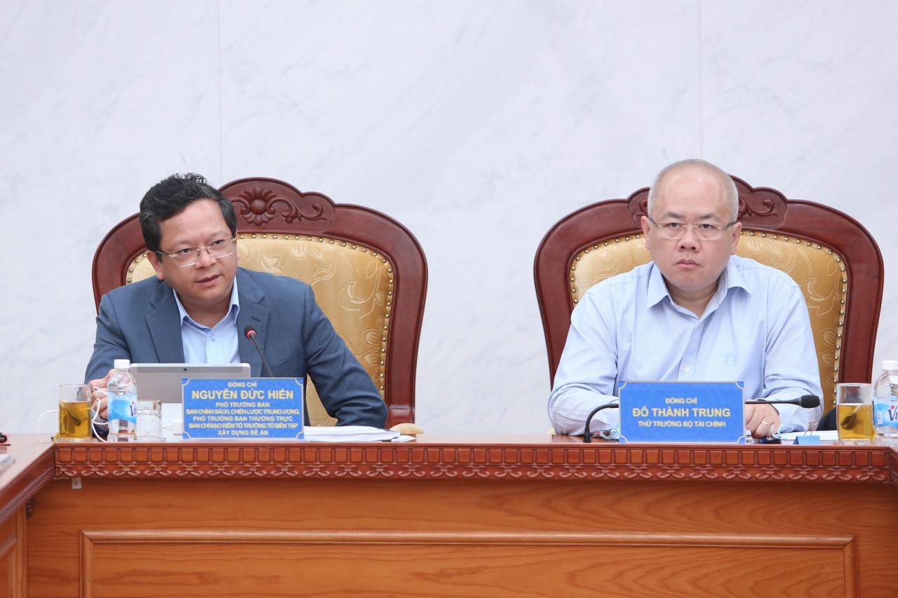 Đoàn công tác của Ban Chính sách, Chiến lược Trung ương và Thường trực Ban Chỉ đạo làm việc với Đảng ủy Bộ Tài chính về Tổng kết Nghị quyết số 05-NQ/TW