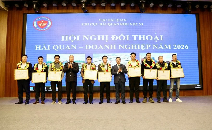 undefined Hải quan đồng loạt đối thoại với doanh nghiệp ngay từ đầu năm 2026