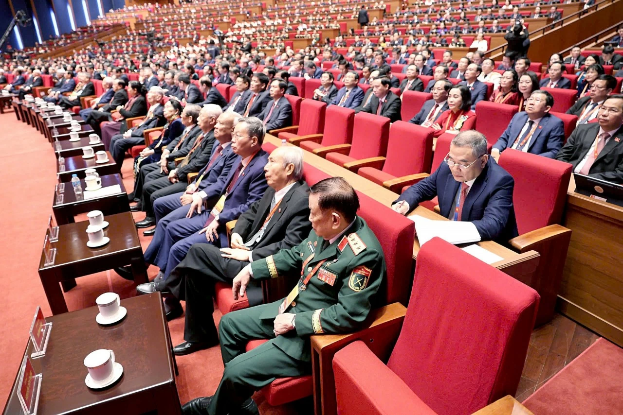 Sự đoàn kết thống nhất cao trong Đảng, đồng thuận trong nhân dân là nhân tố quyết định thành công Sự đoàn kết thống nhất cao trong Đảng, đồng thuận trong nhân dân là nhân tố quyết định thành công