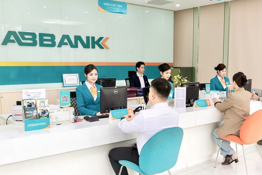 ABBank chuẩn bị lộ trình chuyển sàn, kỳ vọng cú hích định giá cổ phiếu