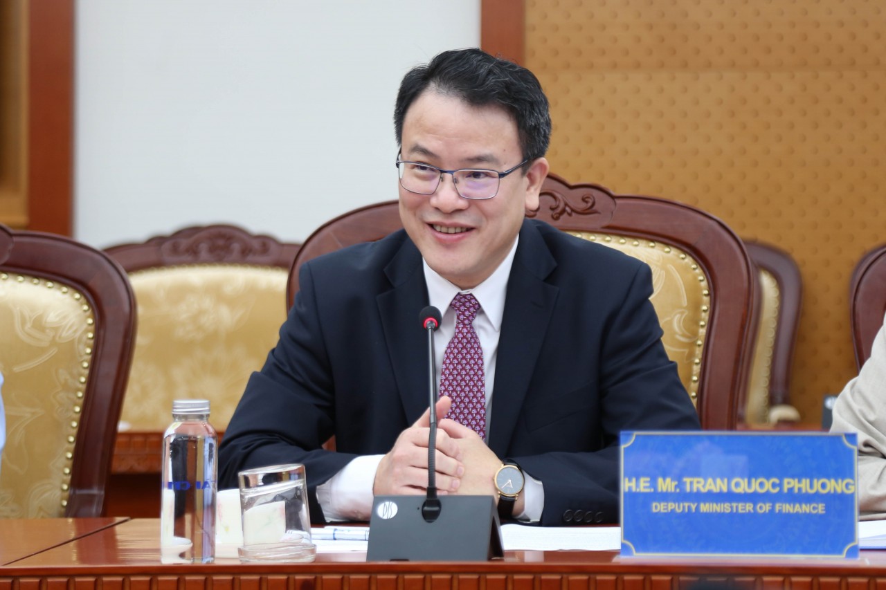 Việt Nam - Vương quốc Anh hợp tác hoàn thiện các cơ chế vận hành Trung tâm Tài chính quốc tế