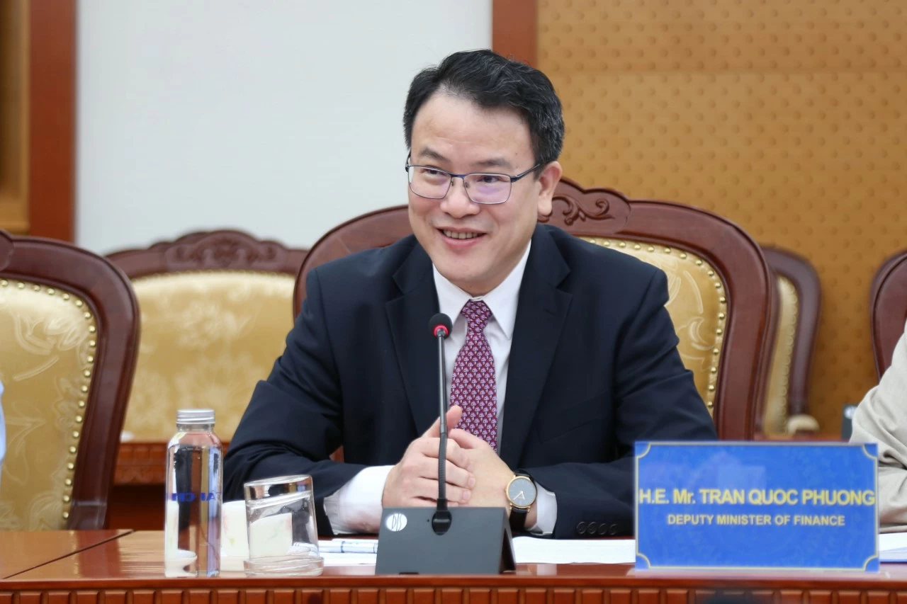 Việt Nam - Vương quốc Anh hợp tác hoàn thiện các cơ chế vận hành Trung tâm Tài chính quốc tế
