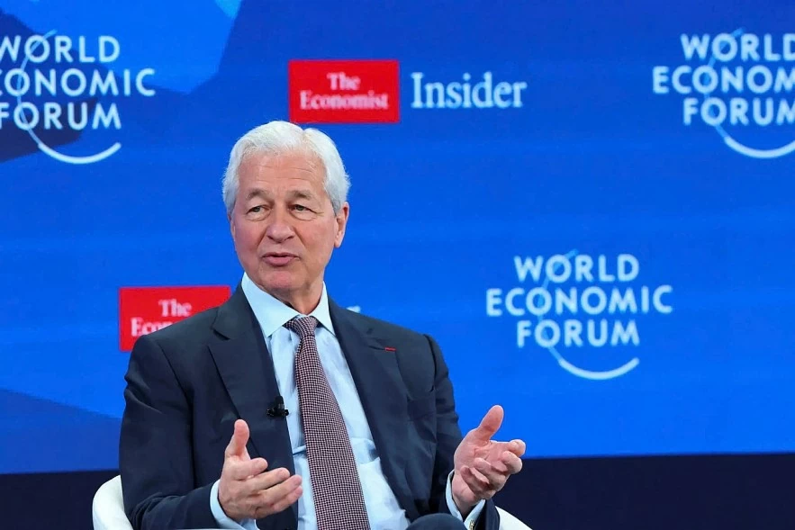 Tổng thống Donald Trump kiện JPMorgan Chase đòi bồi thường ít nhất 5 tỷ USD
