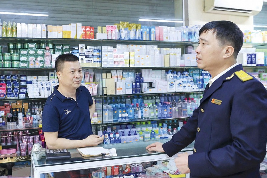 Hộ kinh doanh dễ dàng kê khai thuế với chế độ sổ sách đơn giản Hộ kinh doanh dễ dàng kê khai thuế với chế độ sổ sách đơn giản