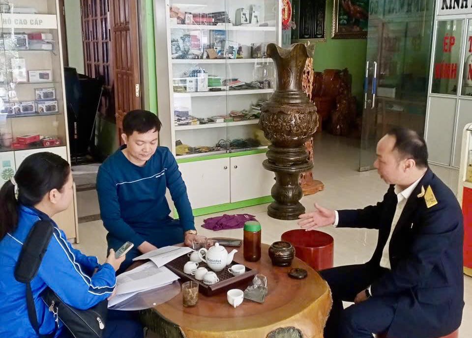 Thuế tỉnh Thanh Hóa tiếp tục tạo điều kiện thuận lợi để hộ kinh doanh chuyển sang kê khai Thuế tỉnh Thanh Hóa tiếp tục tạo điều kiện thuận lợi để hộ kinh doanh chuyển sang kê khai