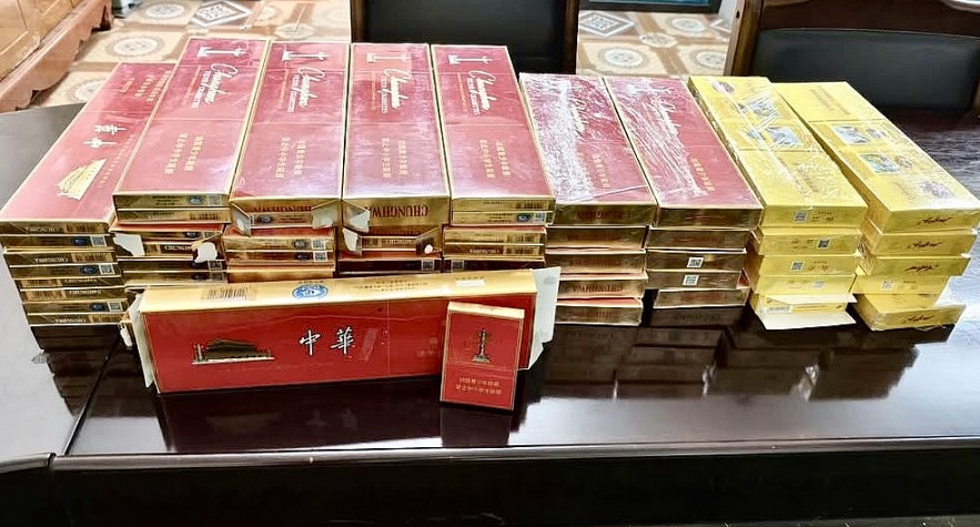 undefined Chống buôn lậu Tết 2026, Hải quan bắt giữ lô hàng thuốc lá điếu nhập lậu tại Lào Cai