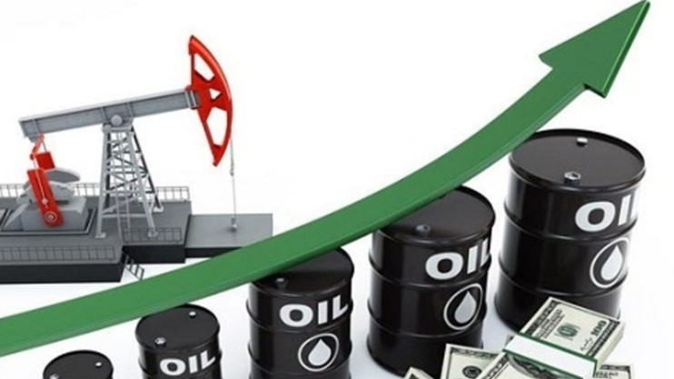 Ngày 26/1: Giá dầu thế giới tăng gần 3% trong phiên đầu tuần