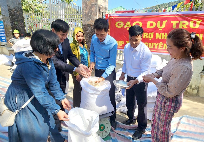 Xuất cấp hơn 4.153 tấn gạo dự trữ quốc gia cho 5 tỉnh dịp Tết Nguyên đán và giáp hạt năm 2026 Xuất cấp hơn 4.153 tấn gạo dự trữ quốc gia cho 5 tỉnh dịp Tết Nguyên đán và giáp hạt năm 2026