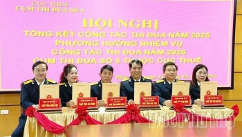 Nhiều đơn vị thuế tỉnh thi đua hoàn thành dự toán thu ngấn sách
