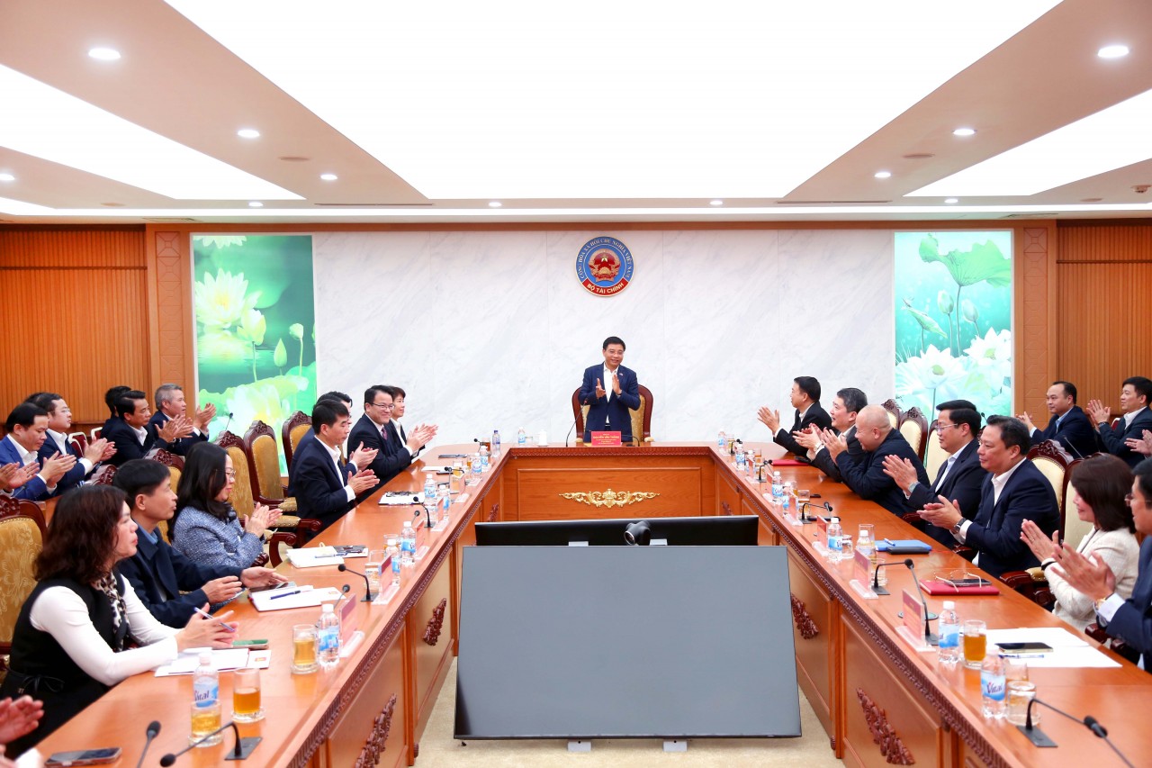 Bí Thứ Đảng ủy Bộ Tài chính Nguyễn Văn Thắng chủ trì hội nghị thông báo nhanh kết quả Đại hội XIV của Đảng