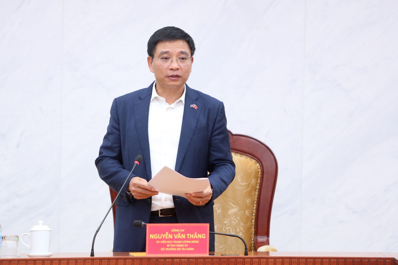 Bí Thứ Đảng ủy Bộ Tài chính Nguyễn Văn Thắng chủ trì hội nghị thông báo nhanh kết quả Đại hội XIV của Đảng