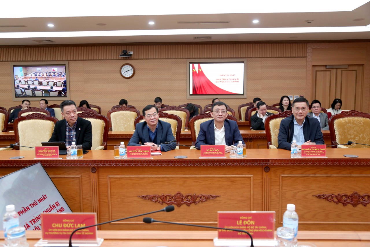 Gần 260.000 đại biểu tham dự Hội nghị báo cáo viên Trung ương toàn quốc tháng 1/2026