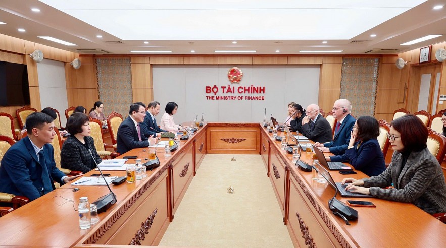 WB và IMF hỗ trợ Việt Nam nâng cao năng lực quản lý nợ công và kiểm soát rủi ro WB và IMF hỗ trợ Việt Nam nâng cao năng lực quản lý nợ công và kiểm soát rủi ro