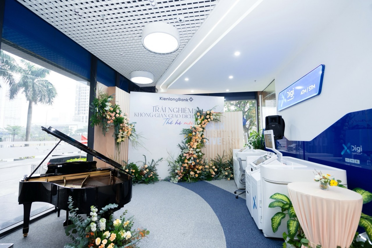 KienlongBank ra mắt Không gian giao dịch Thế hệ mới - Bank lightly, live easy KienlongBank ra mắt Không gian giao dịch Thế hệ mới - Bank lightly, live easy
