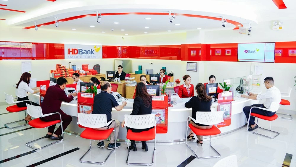 HDBank: Tăng trưởng lợi nhuận cao, nền tảng vốn vững chắc, sẵn sàng cho chu kỳ tăng trưởng mới HDBank: Tăng trưởng lợi nhuận cao, nền tảng vốn vững chắc, sẵn sàng cho chu kỳ tăng trưởng mới