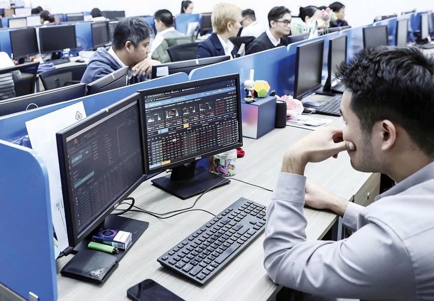 Lợi nhuận ngành chứng khoán dịch chuyển theo chất lượng tăng trưởng Lợi nhuận ngành chứng khoán dịch chuyển theo chất lượng tăng trưởng