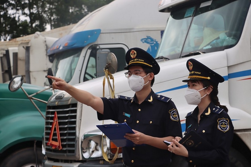 undefined Hiệp hội sữa “kêu cứu” vì ách tắc thông quan, kiến nghị Chính phủ chỉ đạo khẩn