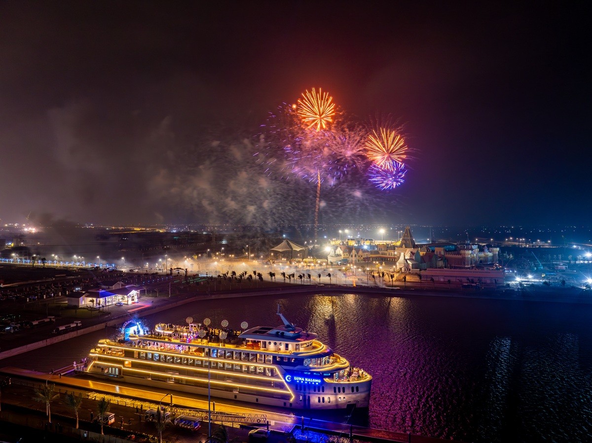 Vinhomes Royal Island - “Danh thiếp hạng sang” mới của giới tinh hoa Hải Phòng Vinhomes Royal Island - “Danh thiếp hạng sang” mới của giới tinh hoa Hải Phòng