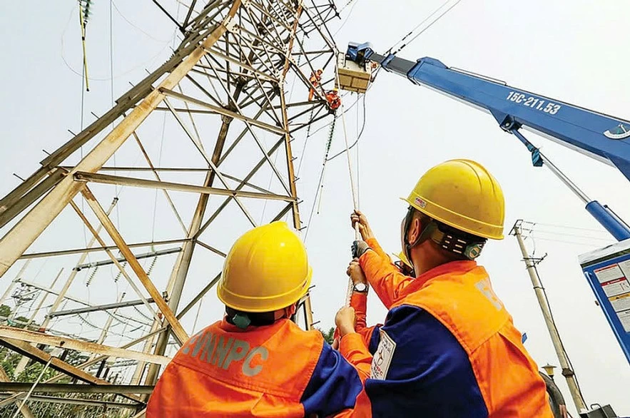 Kinh tế nhà nước cần “mở đường”, củng cố nền tảng chiến lược Kinh tế nhà nước cần “mở đường”, củng cố nền tảng chiến lược